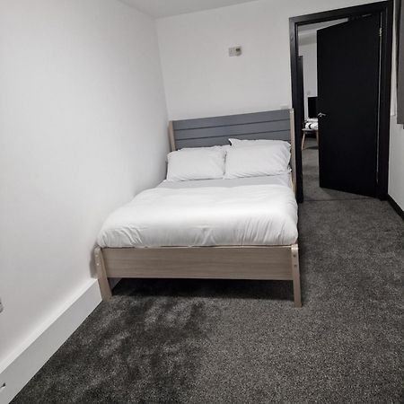 Ckb Flat- Comfort, Cosy, And Secure! Codsall Esterno foto