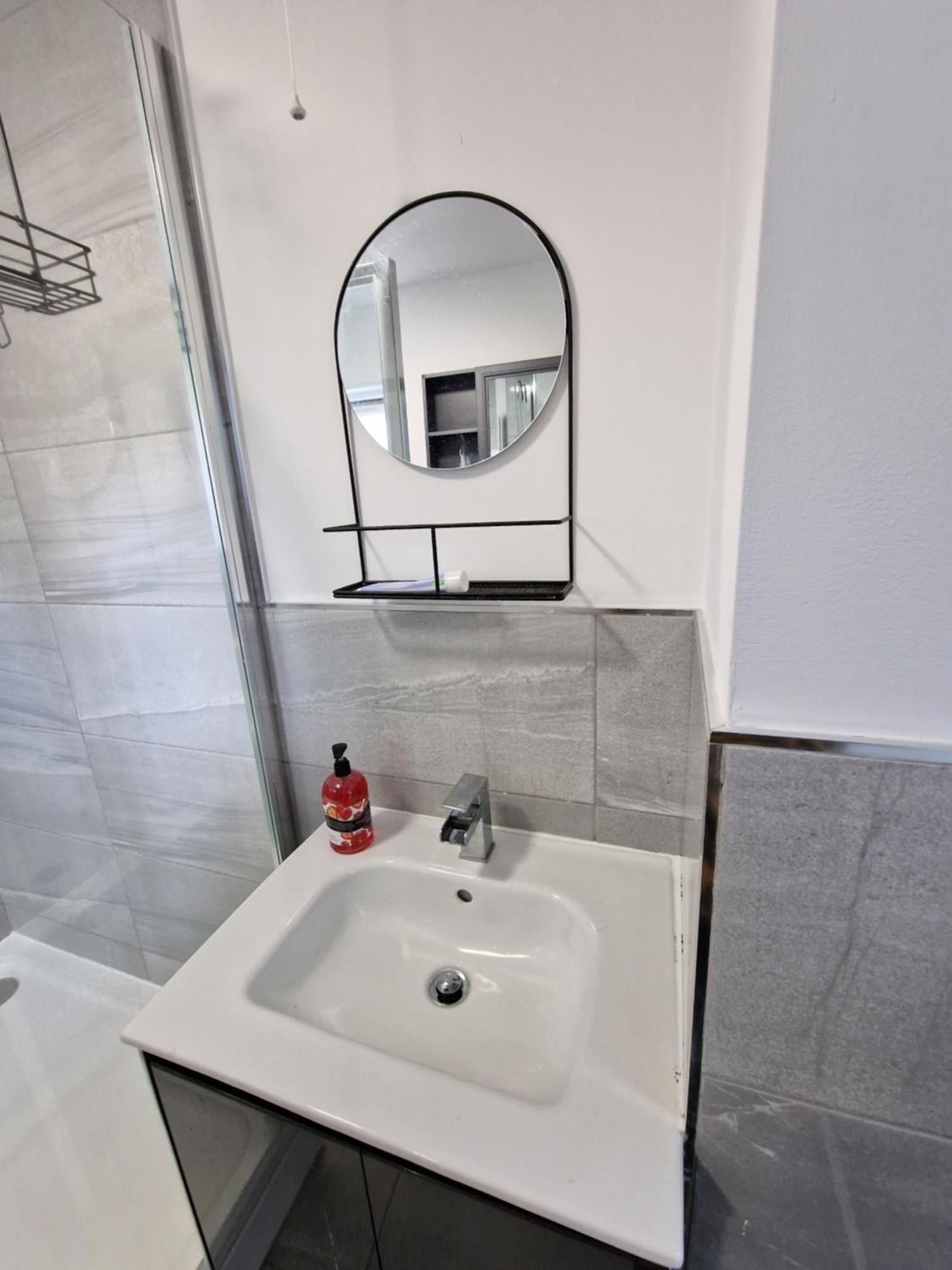 Ckb Flat- Comfort, Cosy, And Secure! Codsall Esterno foto